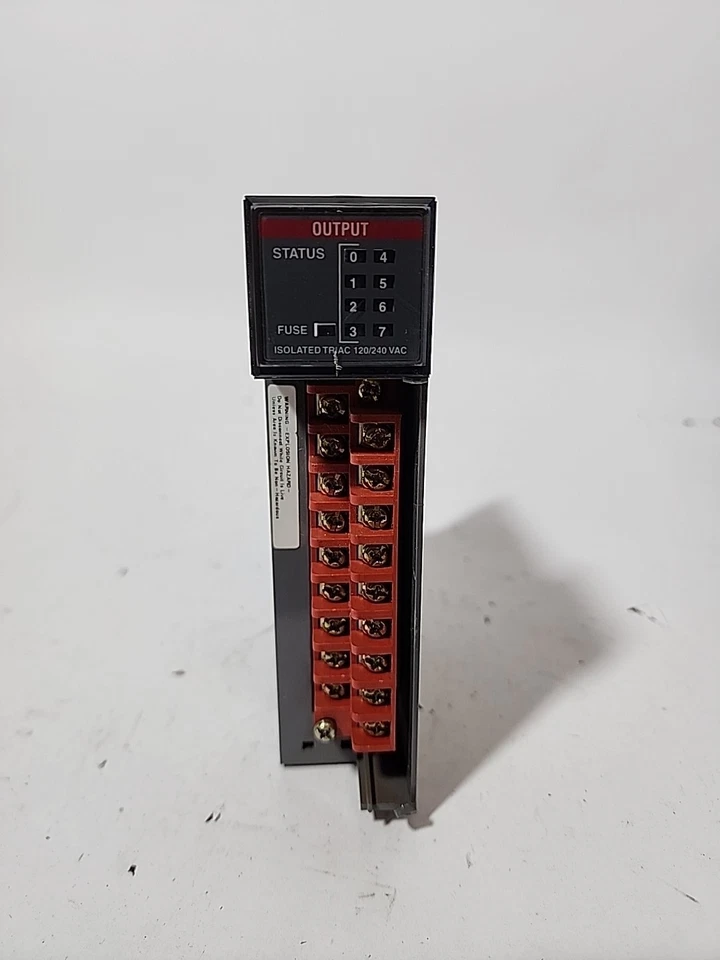 Spectrum Control 1746SC-OAP8I Ser B, SLC 500 Output Module 8 Point Isolated  - Image 2 of 4