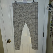 Time and Tru Women's Stretch High Rise Knit Leggings Light Gray Camouflage XL