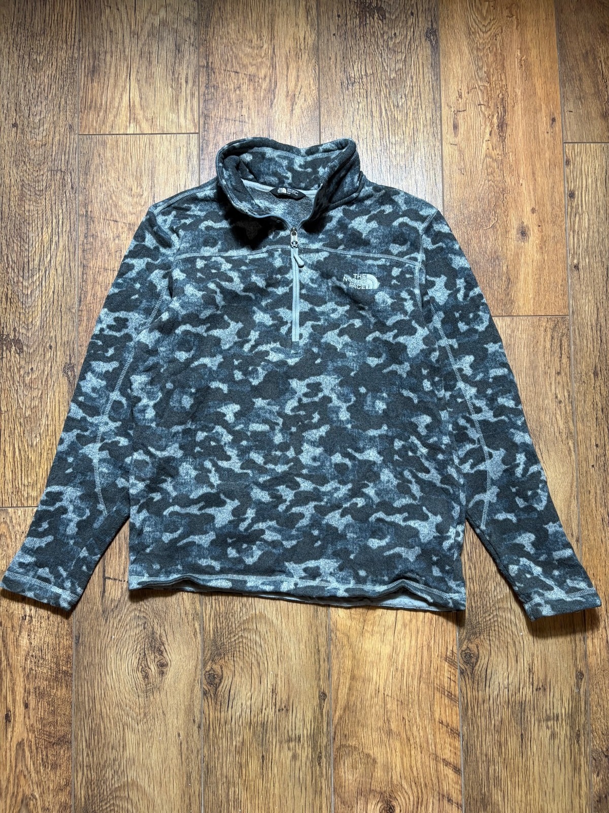 Sudadera Pullover The North Face Para Hombre Polar Talla M Gris Camuflaje 1/4 Cremallera