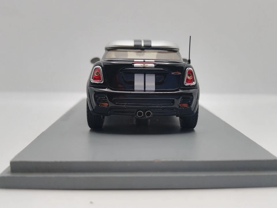 Spark 1/43 Mini Coupe 2012 Black. Very Rare!  - Image 4 of 4