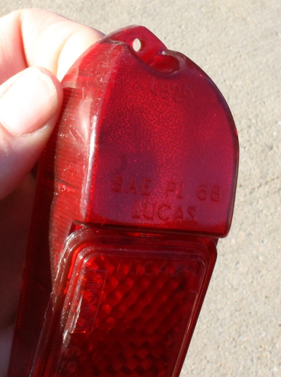 1968 1969 Jaguar XJ6 Side Marker RED Light Lucas SAE L824 1968 1969 Jaguar XJ6 Side Marker RED Light Lucas SAE L824
