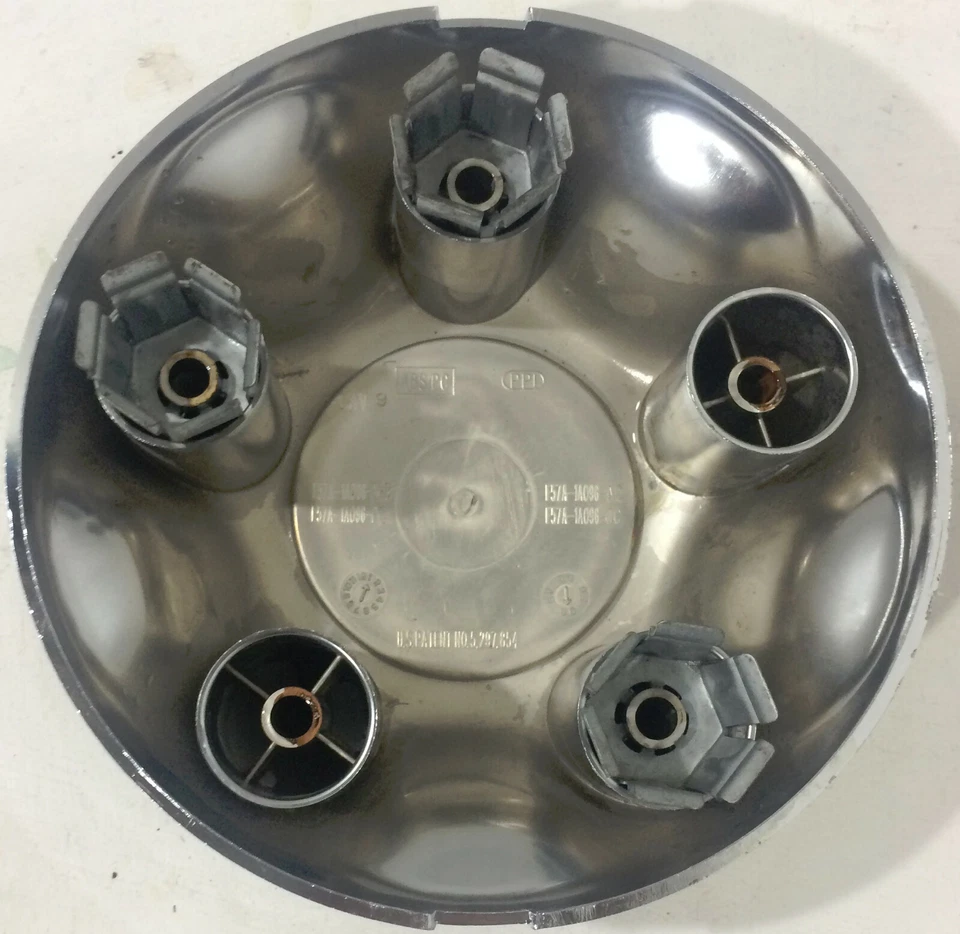 (1) TAPA CENTRAL CUBIERTA RUEDA CROMADA MAZDA B4000 1995-1997 USADO OEM F57A-1A096 Foto 3 de 3