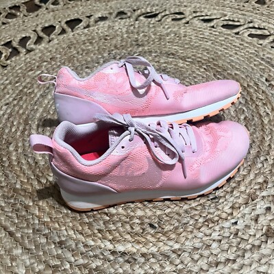 Women NIKE MD RUNNER Powder dust Pink sneakers shoes lace floral pattern 