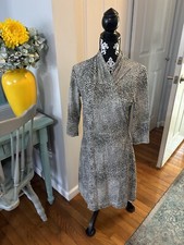 J McLaughlin Animal Print Black & White Dress Sz M Mock Wrap Darted Flattering