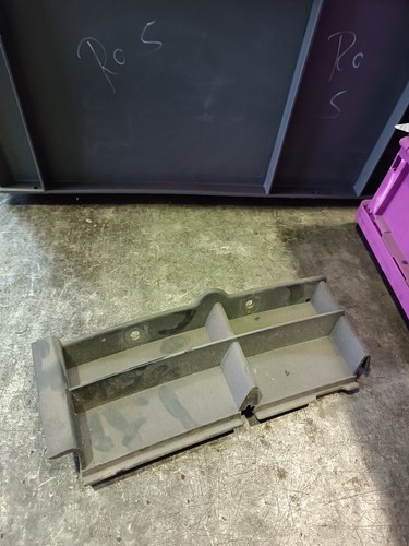 Orig. BMW E39 Lüftungsgitter Stossstange Stoßstange Gitter Vorne Rechts 8235638