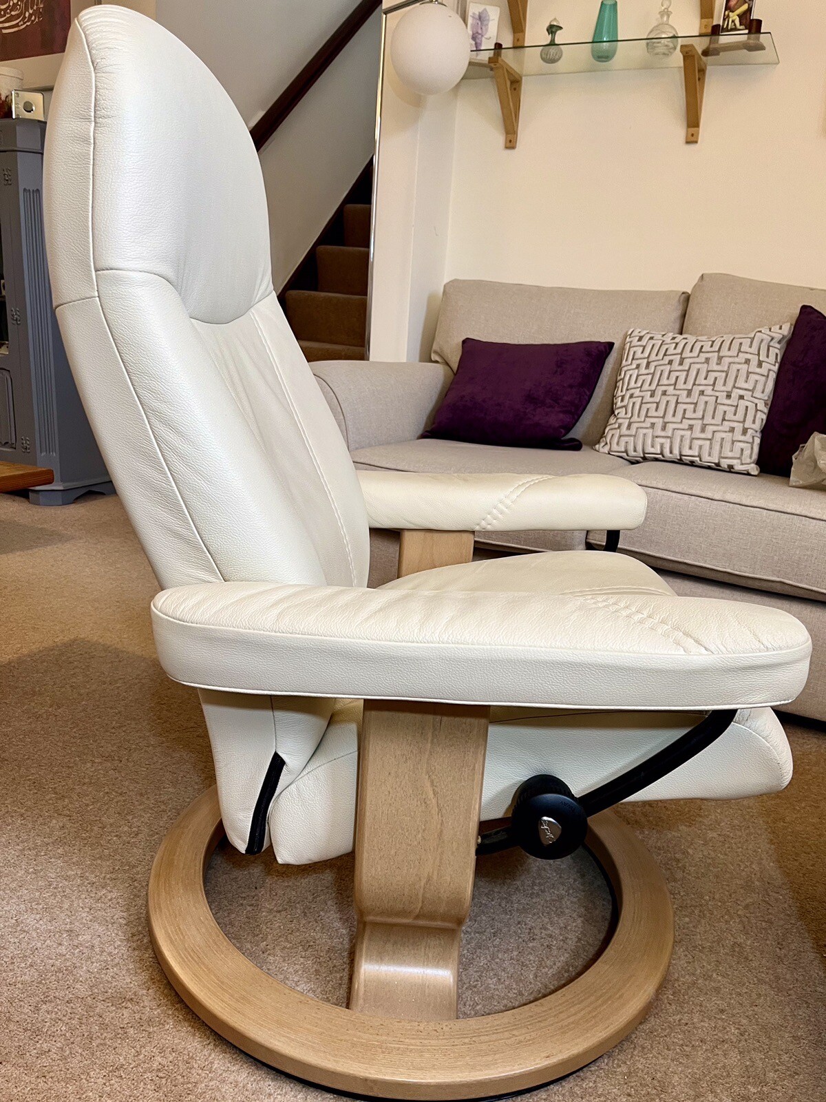 EKORNES STRESSLESS Consul Recliner Chair & Footstool, Small,Cream