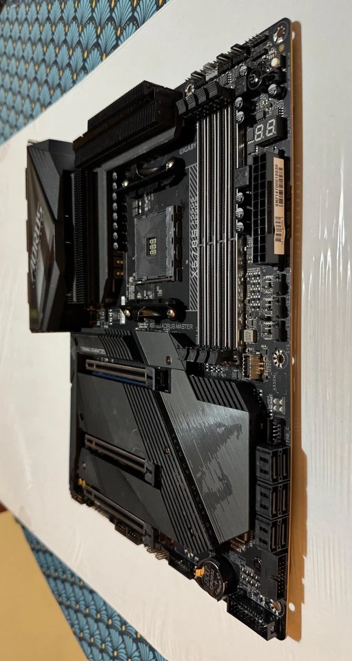 X570S AORUS MASTER - FOR PARTS/AS IS - Photo 2/4
