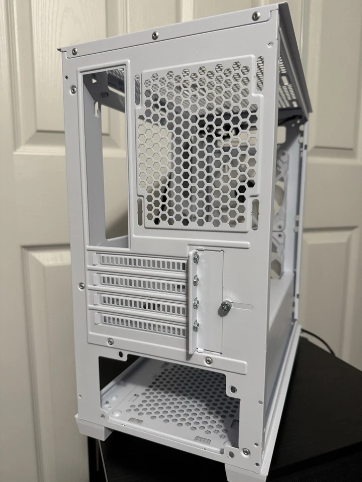 Estuche para computadora Lian Li Lancool 205 m malla vidrio templado micro-ATX torre media blanco Foto 4 de 4