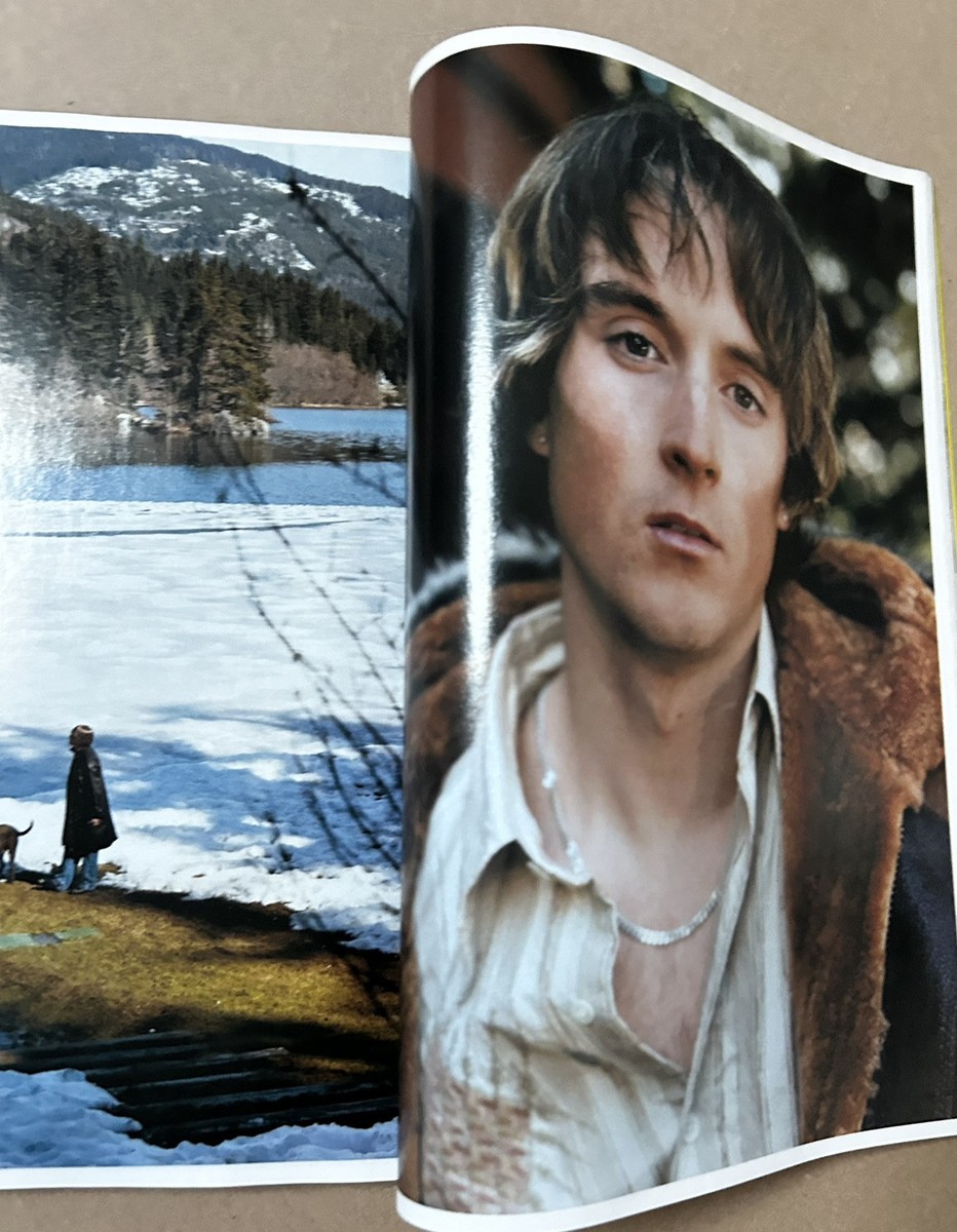 HELENA CHRISTENSEN - GQ magazine British: December 2002 - Mint