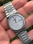 Vintage SEIKO SQ 8223-7160 Quartz 34.MM Men’s Watch JAPAN MADE