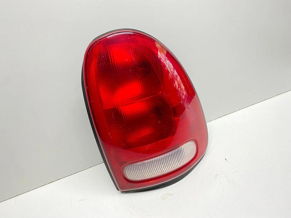 Dodge Caravan 1996-2000 pasajero lado derecho luz trasera lámpara OEM, 166-02506 Foto 2 de 4