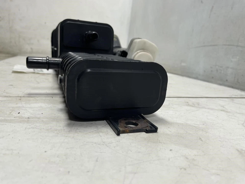 Fiat 500L 2014 gasolina emisión combustible llenado bote de vapor fabricante de equipos originales+ Foto 2 de 4