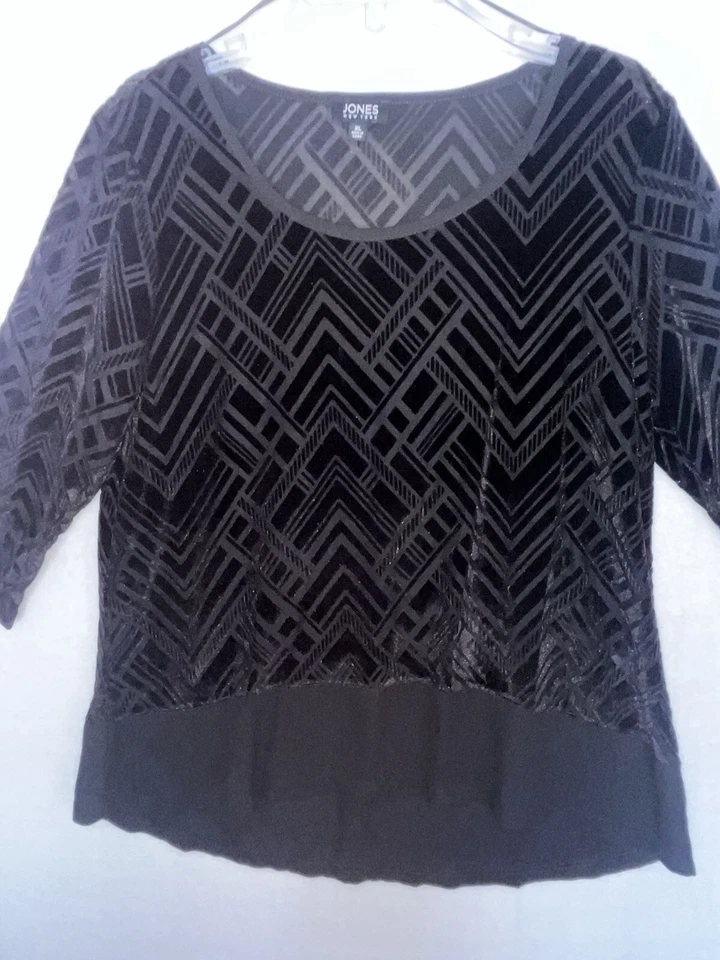 Women XL  Black Velvet Burnout Top Dark Fairy Goth Jones New York - Image 4 of 4