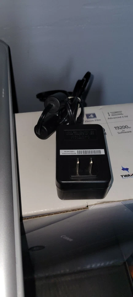 CANON Flatbed Scanner CanoScan 4400F Copy Photo Film Negatives NO FILM HOLDERS  - Image 3 of 4