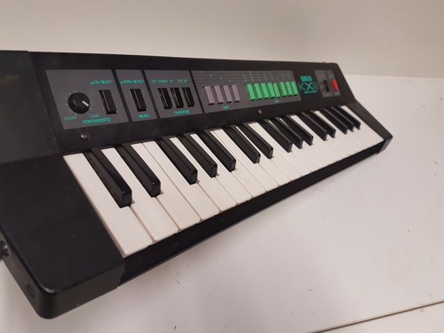 YAMAHA KX 5 REMOTE KEYBOARD