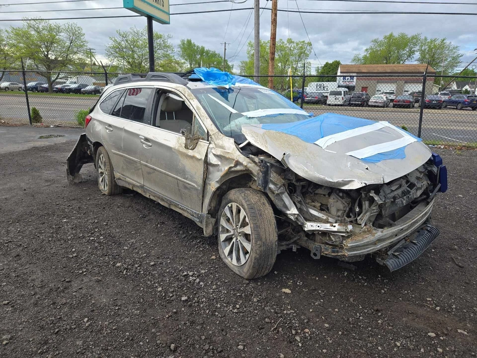 Antena usada compatible con: Subaru Legacy Grade B 2017 Foto 3 de 4