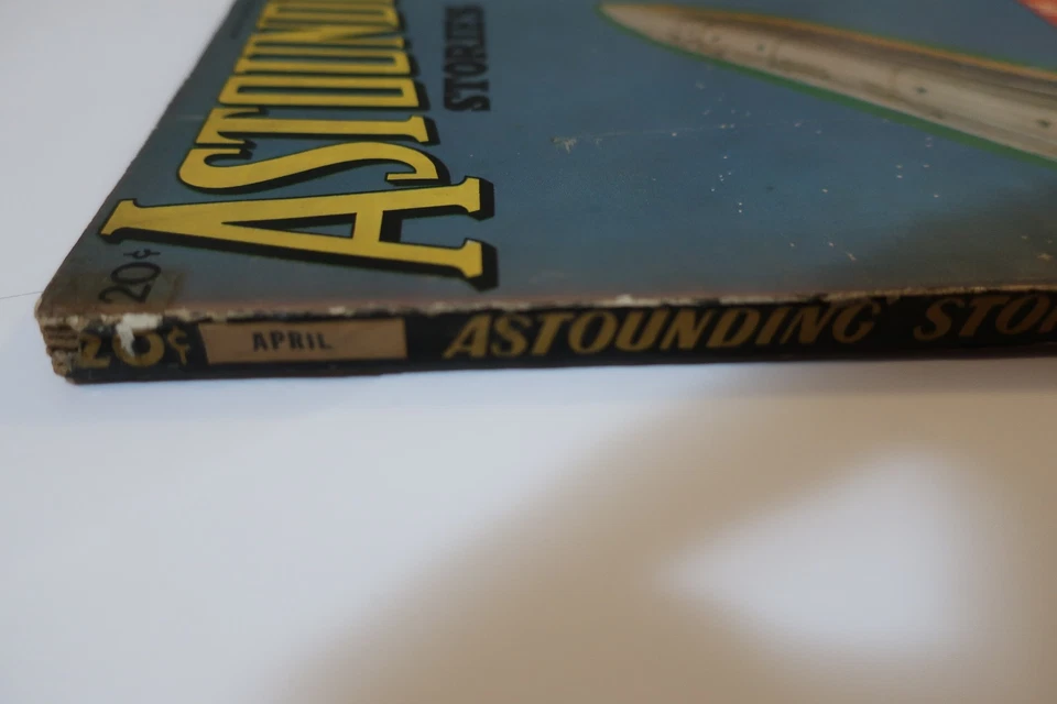 Revista Pulp Astounding Stories abril 1936 - Mountains of Madness HP Lovecraft - Imagem 2 de 4