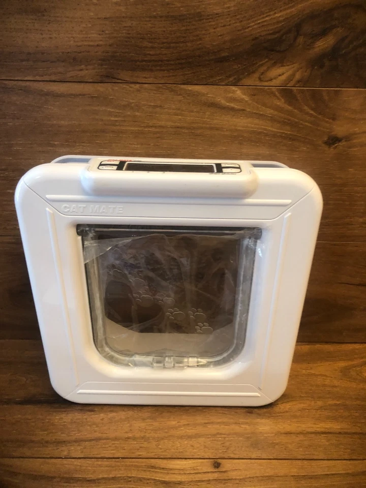 Disco de microchip/identificación Cat Mate Elite aleta para gato con control de temporizador Foto 4 de 4