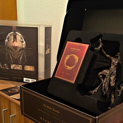 Bethesda Elder Scrolls Online Imperial Edition Sammlerbox mit Figur