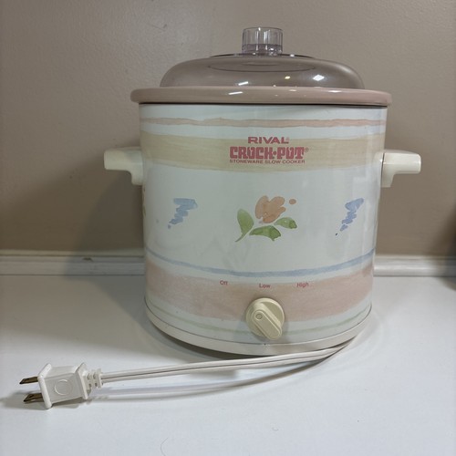 Rival 2.5 QT Crock Pot Floral Slow Cooker 3120 Plastic Lid Vintage Very Good - Picture 2 of 9