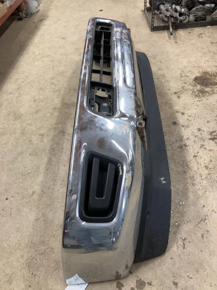 17 NISSAN TITAN XD Front Bumper Chrome W/o Fog Lamps (No shipping) - Изображение 3 из 4