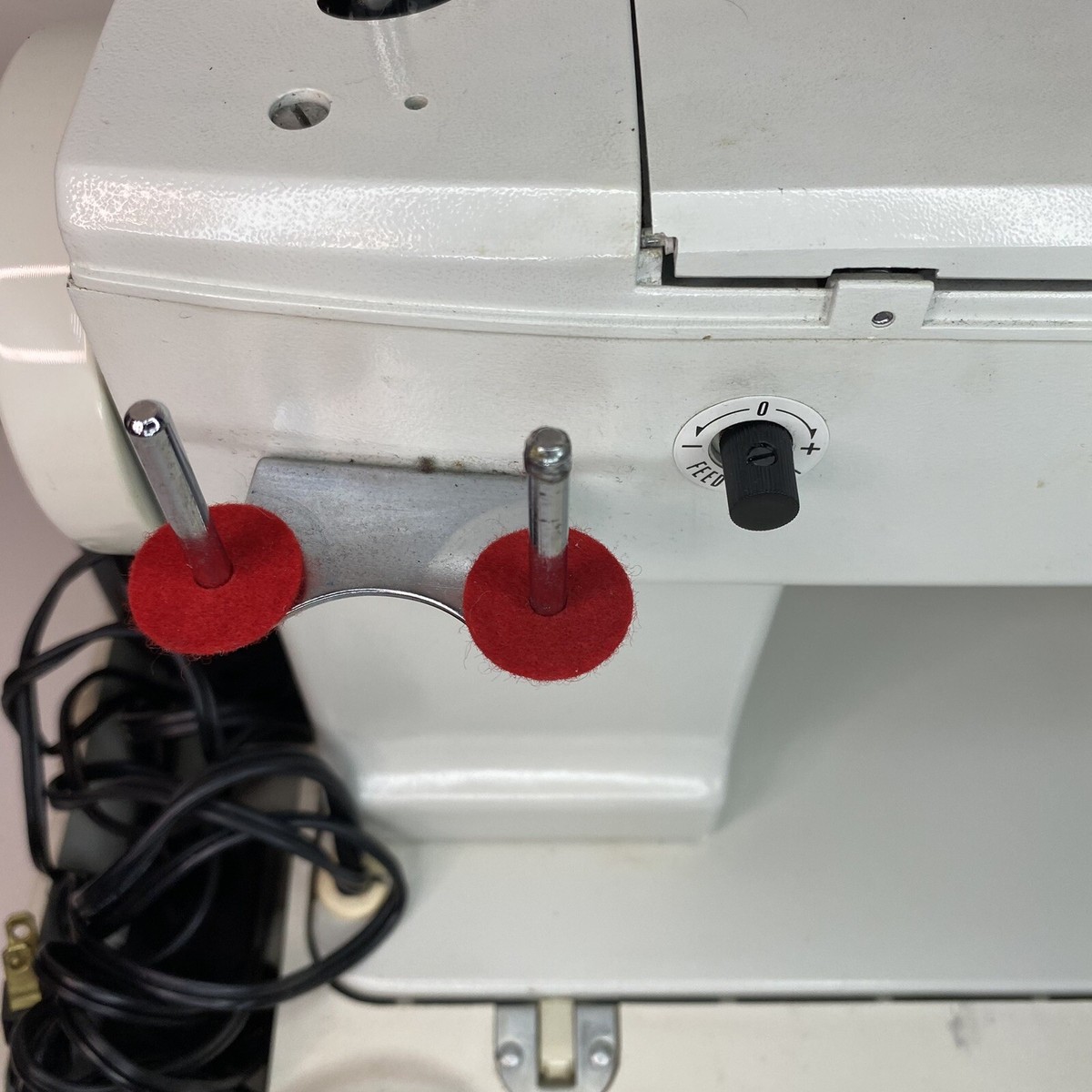 Vintage Emdeko Model LT-72 Zig Zag Sewing Machine With Case | eBay