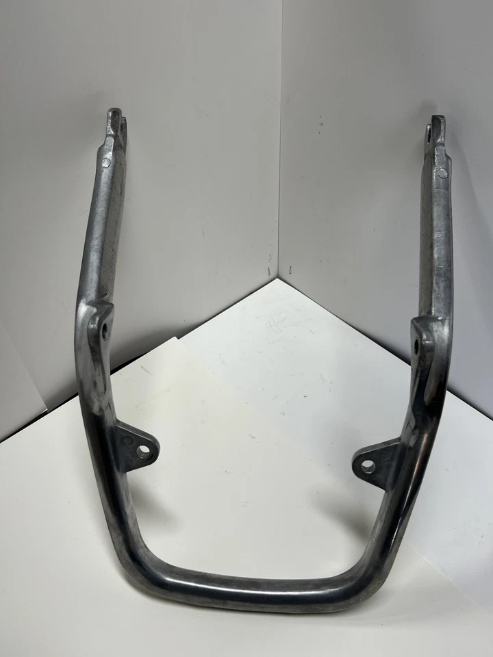 1980 YAMAHA XS 650 REAR GRAB BAR PASSENGER HANDLE 4N9-21645-00-00 Foto 3 de 4