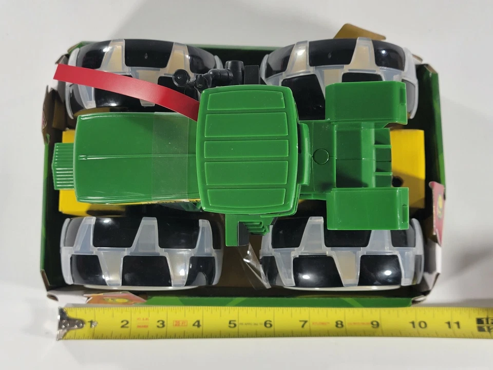 NIB TOMY John Deere Monster Treads Lightning Wheels Tractor Green Lights LP53324 - Image 4 of 4