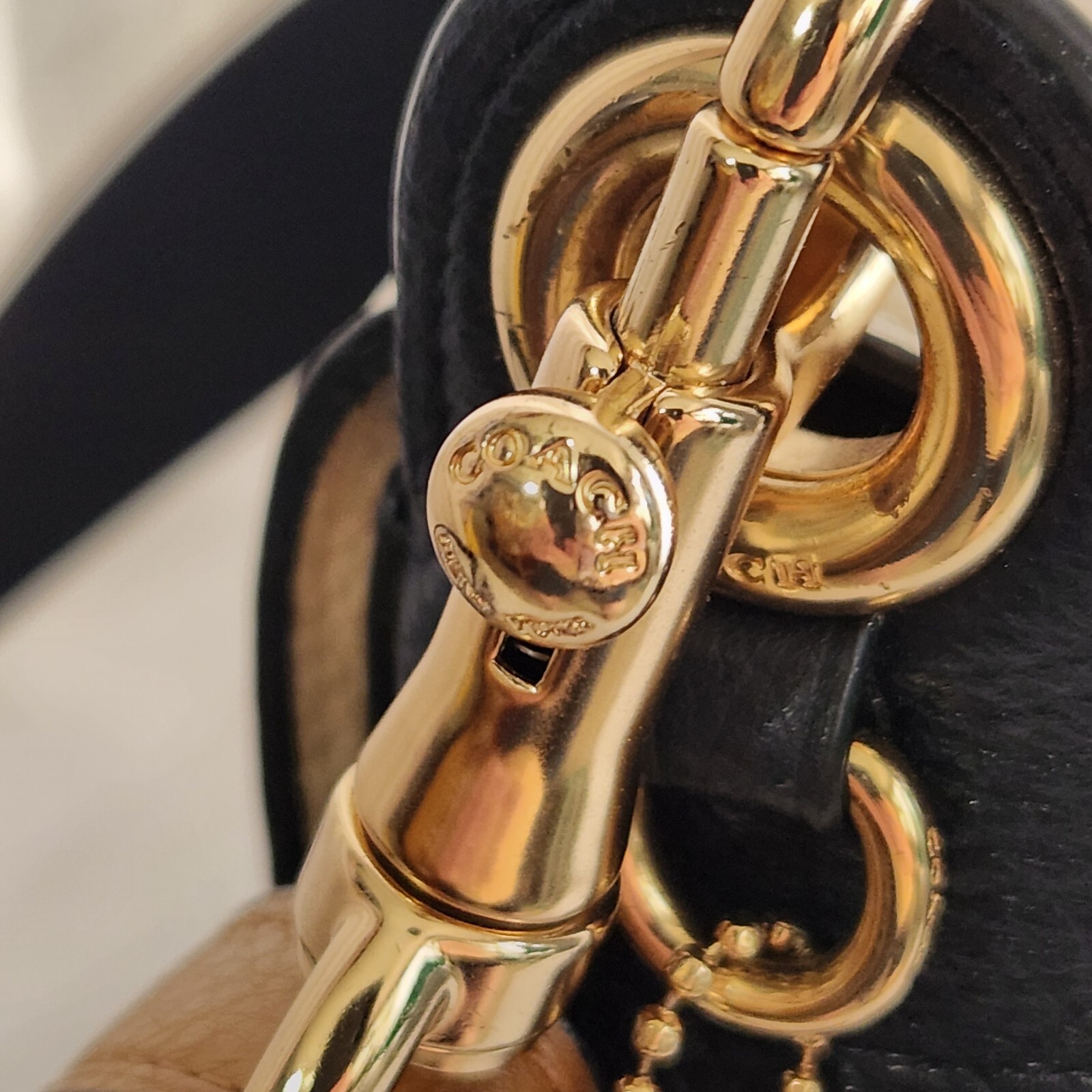 Coach MARVEL Jes Messenger Crossbody Carol Danvers Gem