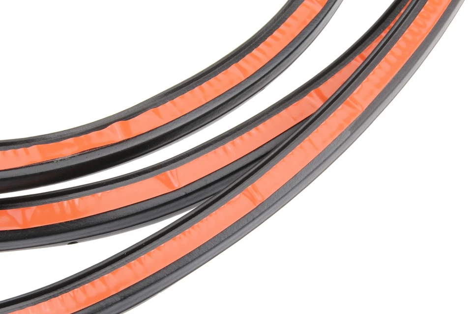 Vedação de porta dianteira URO para 1995, 1997-2001 BMW 740i - Imagem 3 de 4