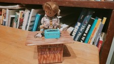 VERY NICE VINTAGE 1950'S  KANTO TOYS TIN   WIND UP  BUSY BEE TYPIST