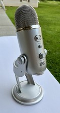 Blue Yeti USB Microphone - Silver - w/ Stand  USB Cable   Podcast/Streaming Mic