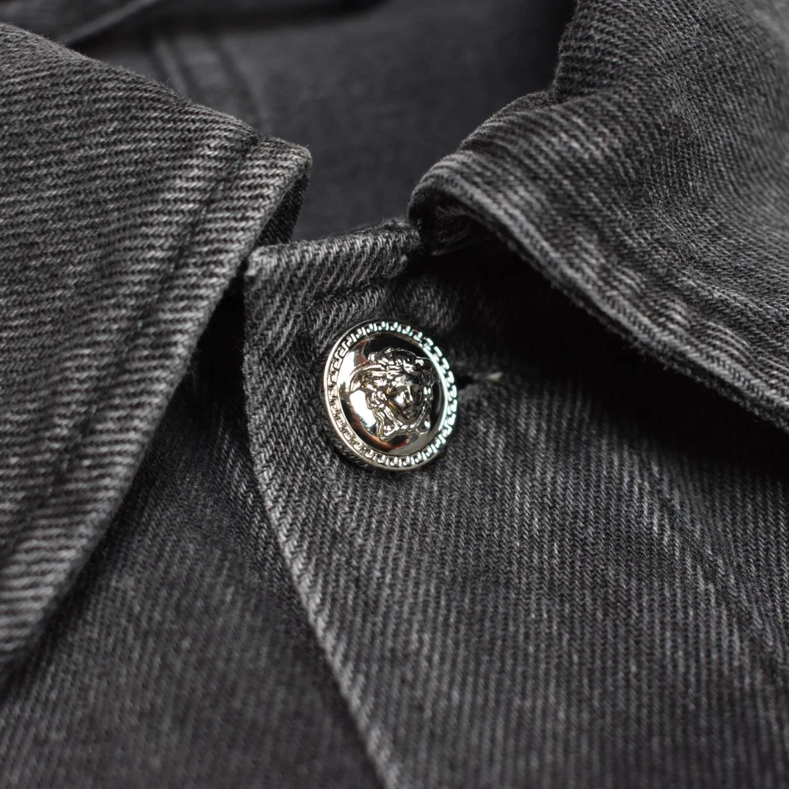 NWT $1695 VERSACE Black Denim Medusa Logo Chore Coat Jacket Mens XL 54 AUTHENTIC - product detail image 3