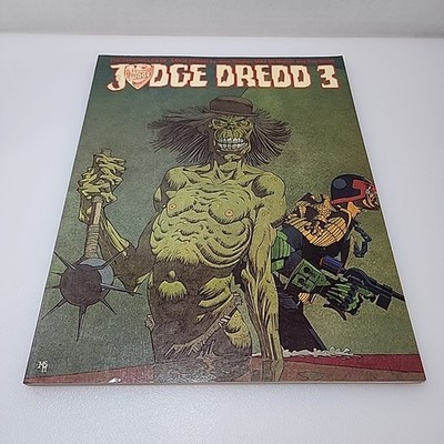 Judge Dredd 3 Chronicles of Near Mint Titan Books Wagner McMahon Smith 1986 VTG