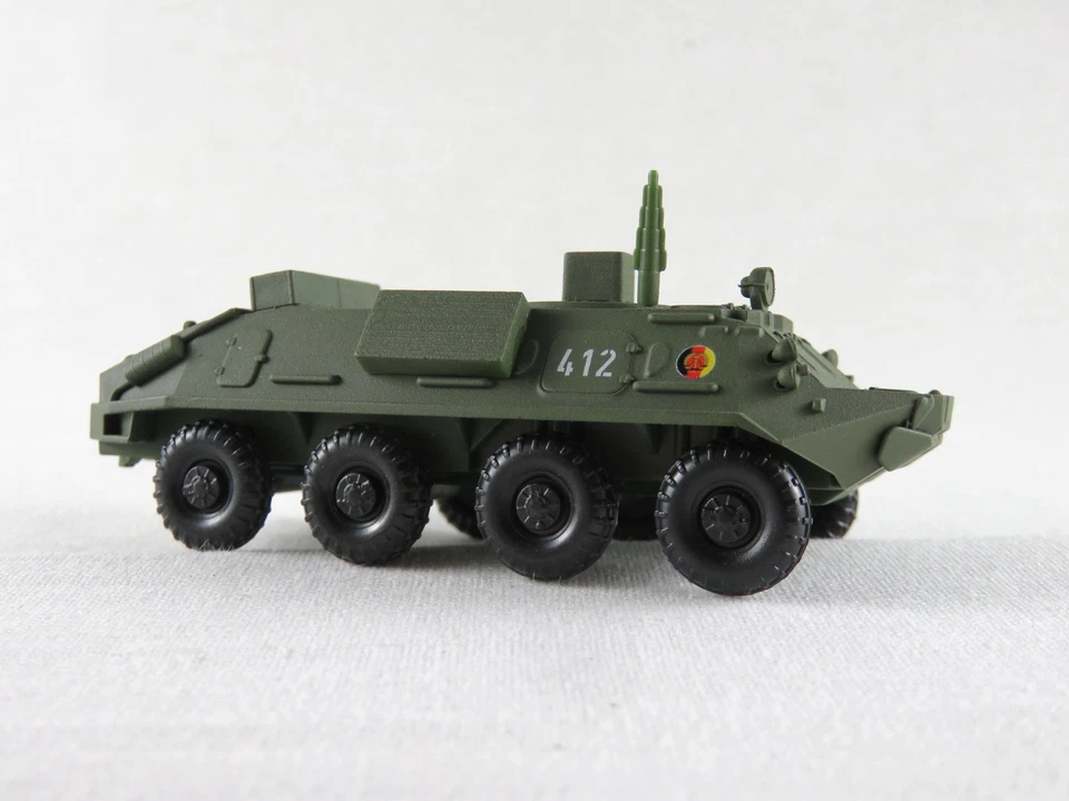 Mehlhose/Busch 210106003 Spähpanzerwagen SPW60-PB m. Aufbau / Antenne "NVA" 1:87 - Bild 2 von 4