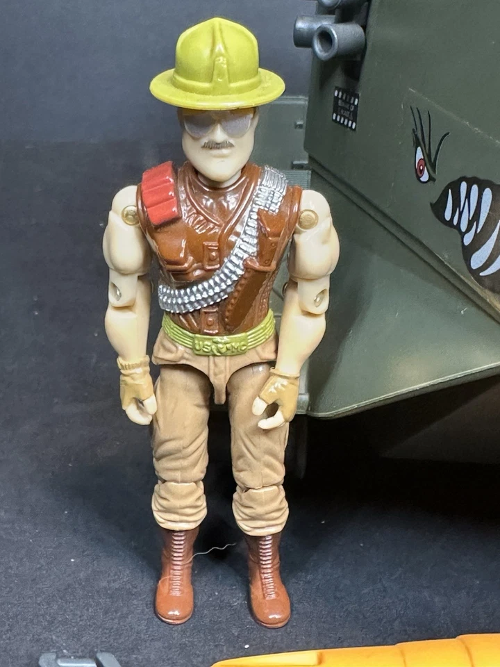 Vintage G.I. Joe Sergeant Slaughter and Warthog completo - Imagem 2 de 4