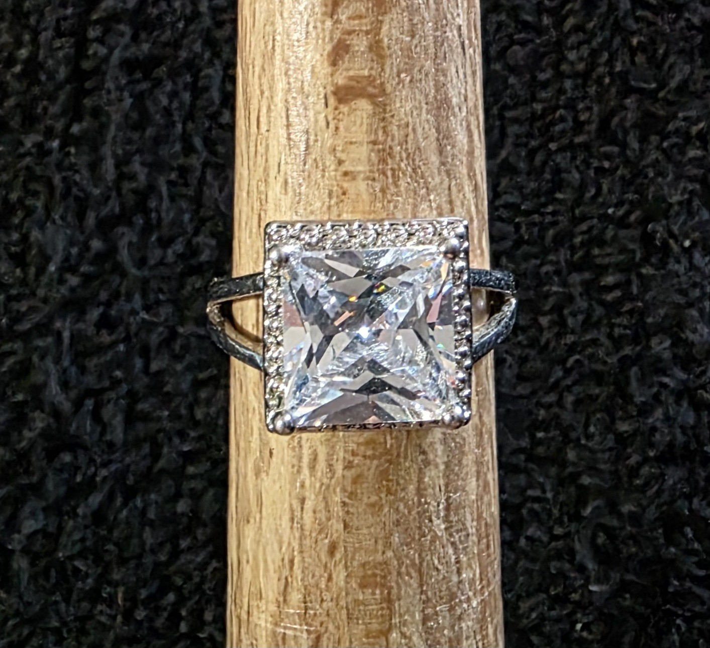 Womans Cocktail Ring Size 5 Jewelry