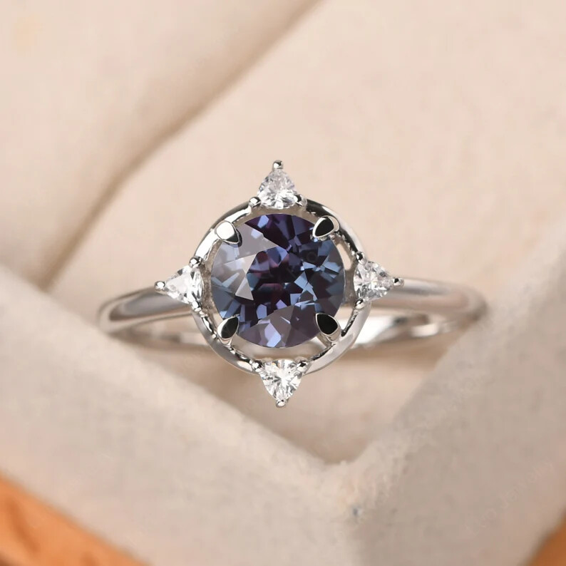 Elegant Sterling Silver Alexandrite Color-Changing Round Engagement Ring