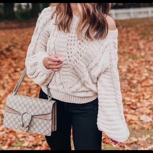 EXPRESS Cream Chunky Cable Knit Sweater 