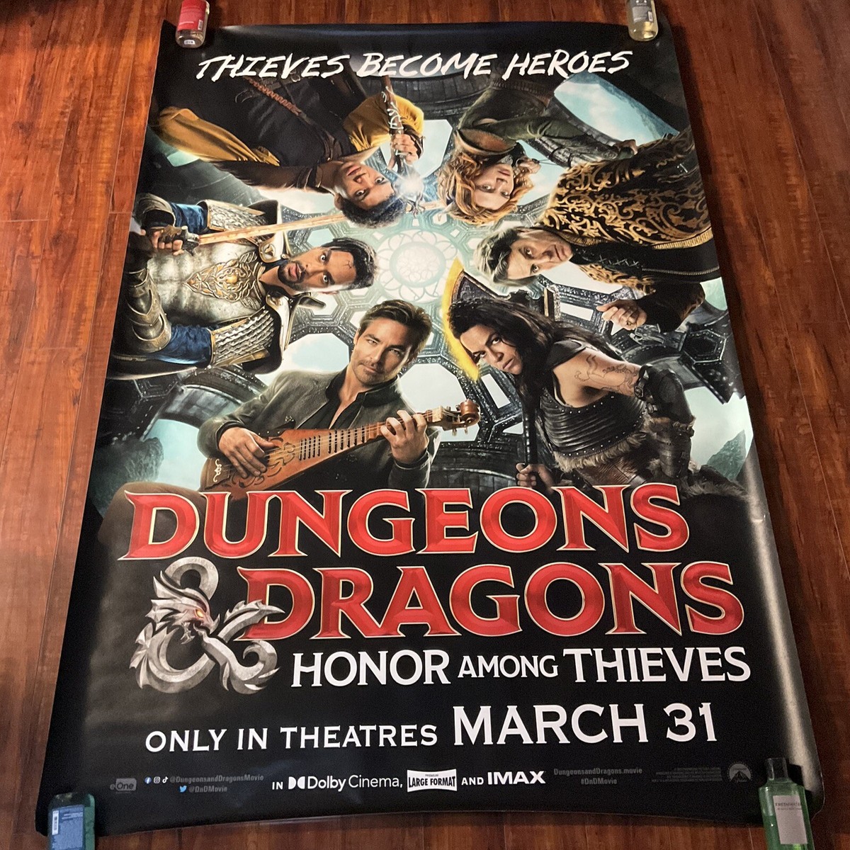Dungeons & Dragons 2023 Group Authentic Release Bus Stop