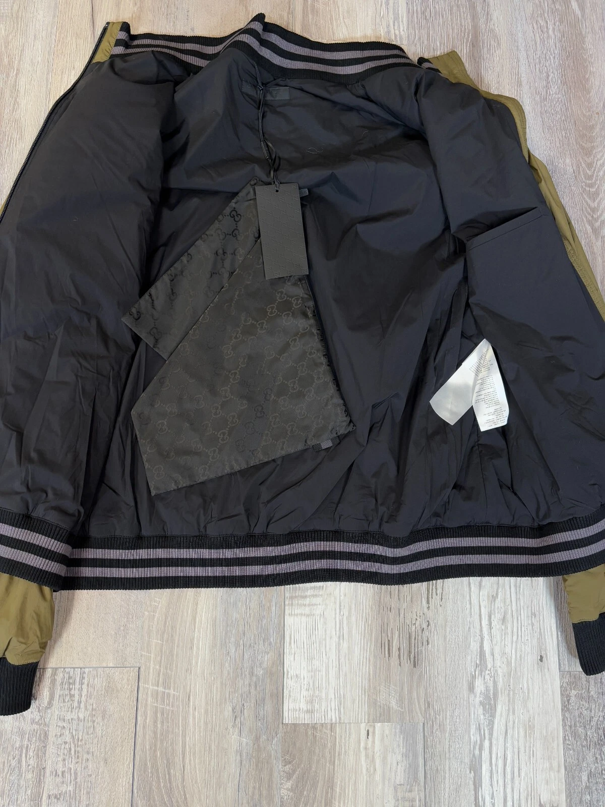 Giacca nylon Gucci Viaggio nuova con etichetta $1.450 taglia 48 (58 euro)