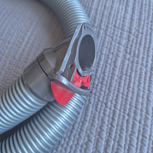 Genuine Dyson CY18, CY22, CY23, CY26 & CY28 - Big Ball Quick Release Hose Pipe - Picture 5 of 5