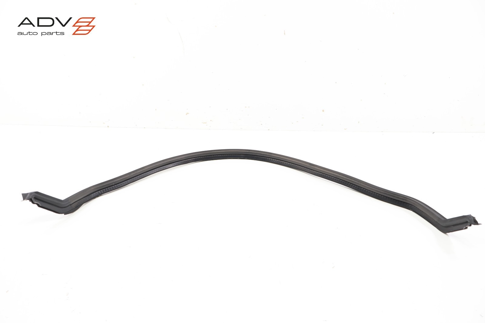 2015 - 2018 FERRARI CALIFORNIA T HOOD BONNET REARWARD WEATHERSTRIP SEAL OEM