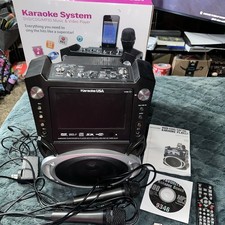 Karaoke USA Machine with 7'' Lyrics Color Display 2 Microphones Remote 5CD