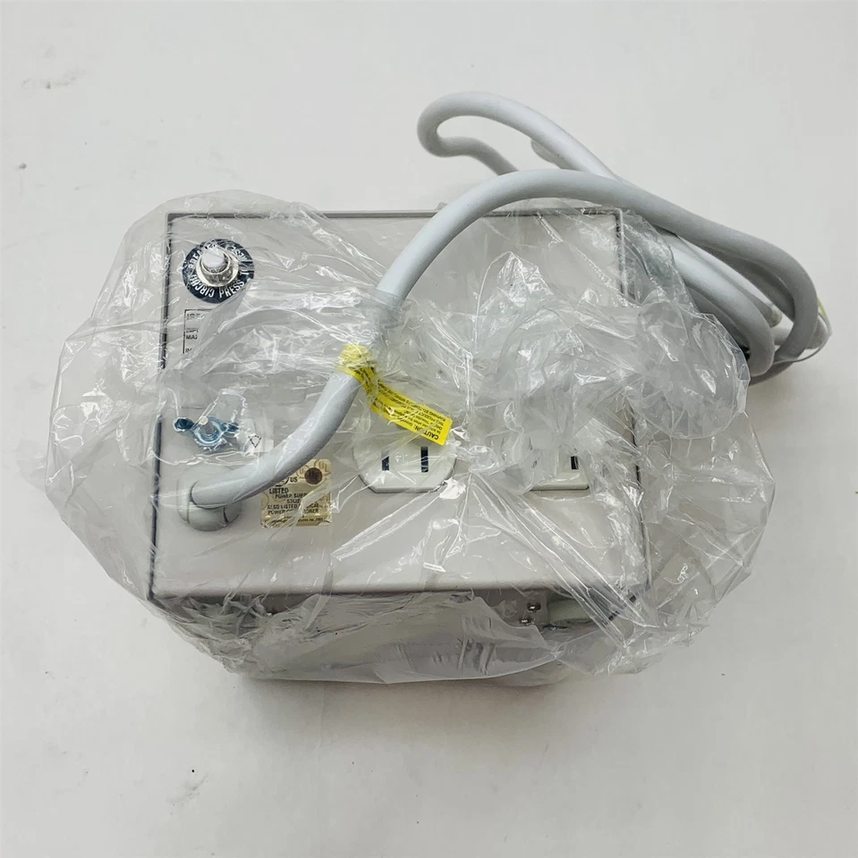 Tripp Lite The Isolator Transformer 500W 4-Outlet Medical Protection IS500HG New - Image 3 of 4