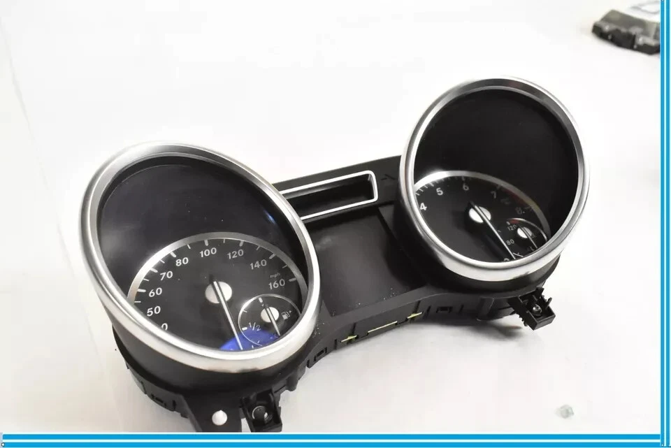 Cuadro velocímetro instrumento Mercedes X166 GL450 ML350 GL550 2014 FABRICANTE DE EQUIPOS ORIGINALES Foto 4 de 4