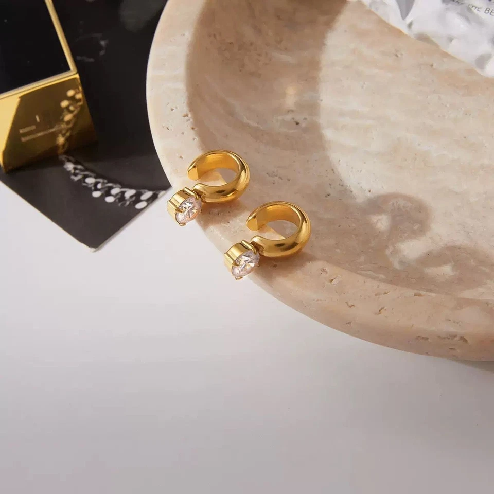 1 Par Mujer Chapado en Oro 18K Circonita cúbica Forma de C Huggie Aro Pendiente Brazalete Antideslustre Foto 4 de 4