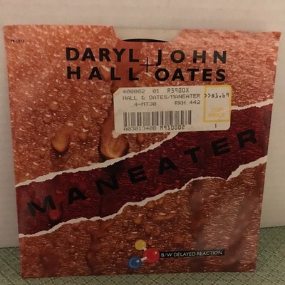 DARYL HALL & JOHN OATES MANEATER ~ DELAYED REACTION 7'' 45 RPM 1982