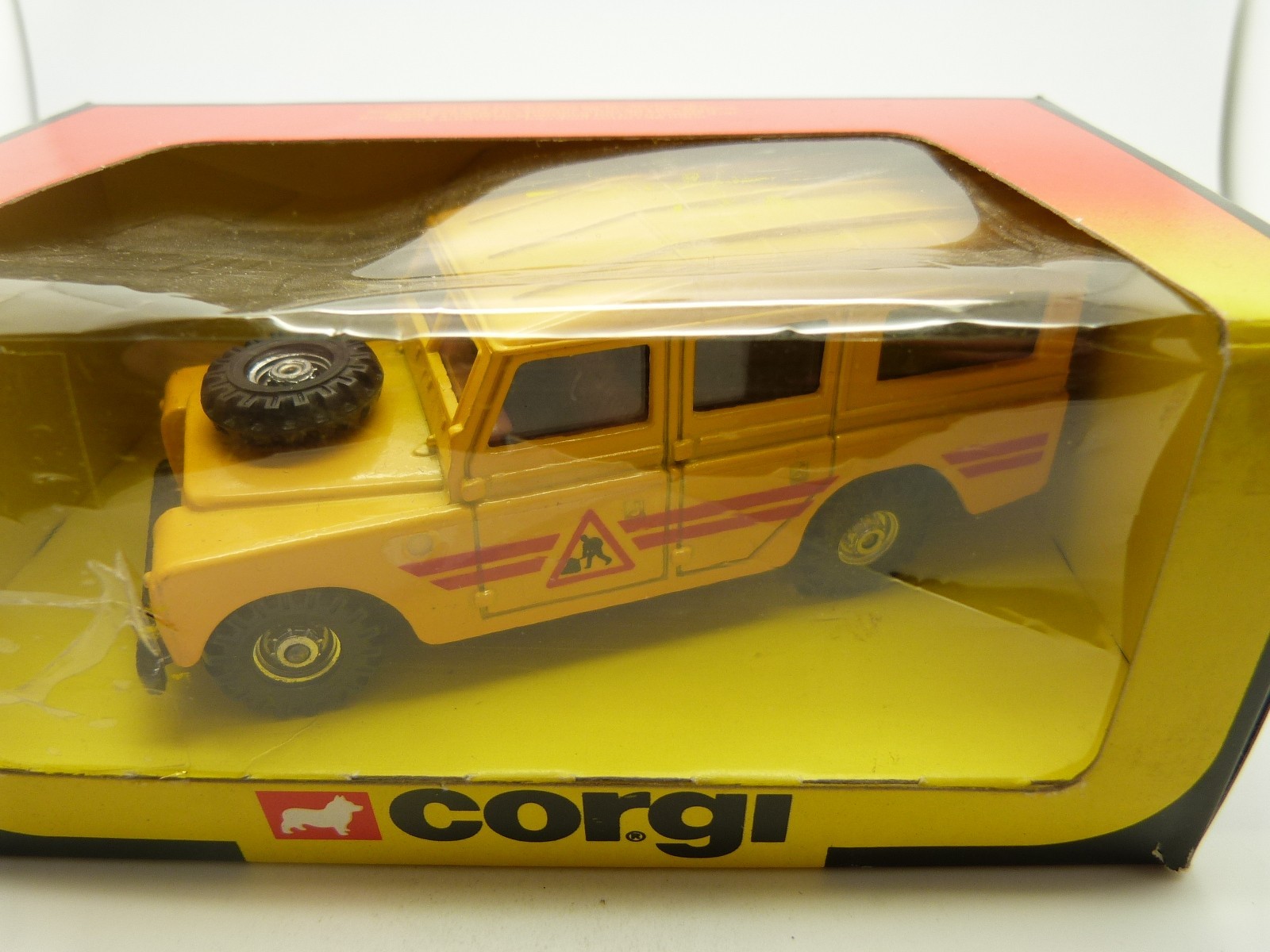 Corgi Toys 1/38 – Land Rover 109 Police (Die-cast, Avec Boîte)