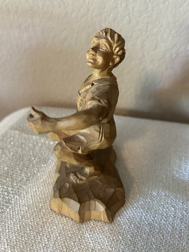 Vintage Lot of 3 Figures Family Handcrafted Wood Carvings GERMANY Hard to find - Picture 10 of 14